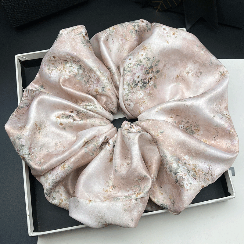 Oversized and oversized satin  - Coffee Tea Or Me review and price